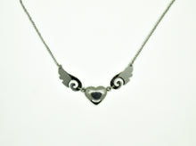 Load image into Gallery viewer, WINGED HEART Kette