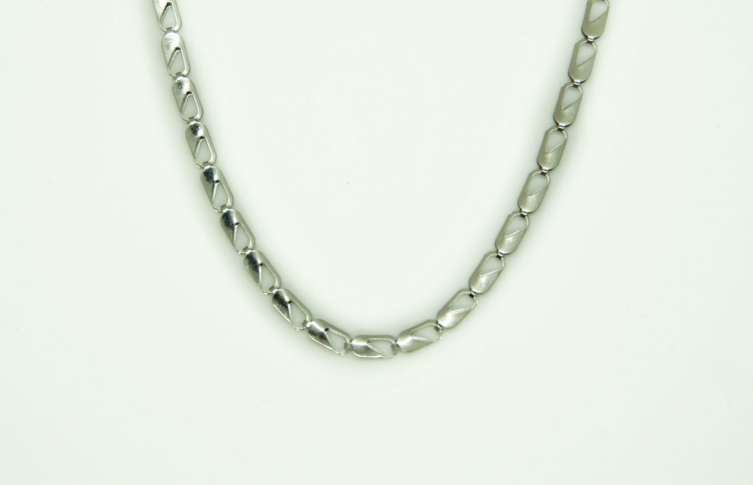 LEA Choker